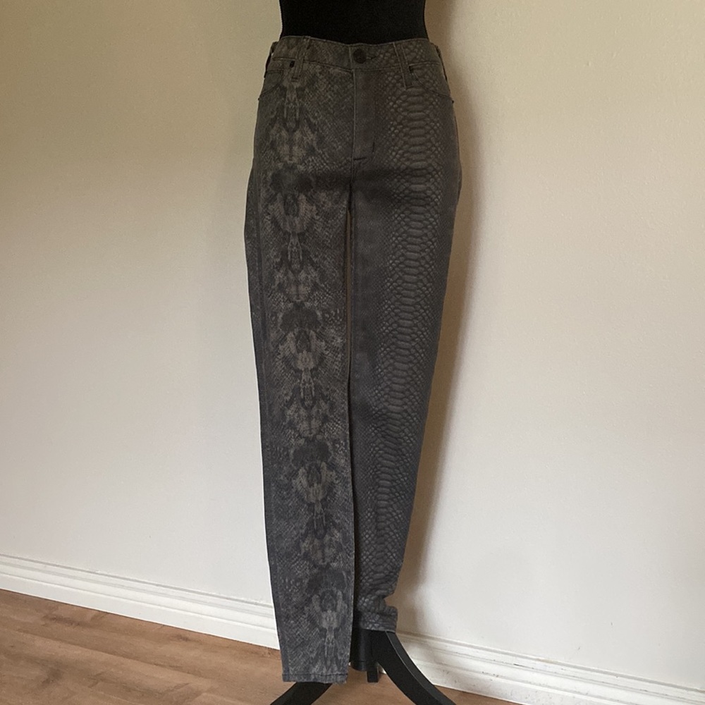Hudson Jeans Nico Super Skinny Mid-Rise Snakeskin Print Jeans - Picture 10 of 16